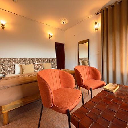 Nazaara -Thhpsociety - Mukteshwar - Witness The View From Your Bed Exterior photo