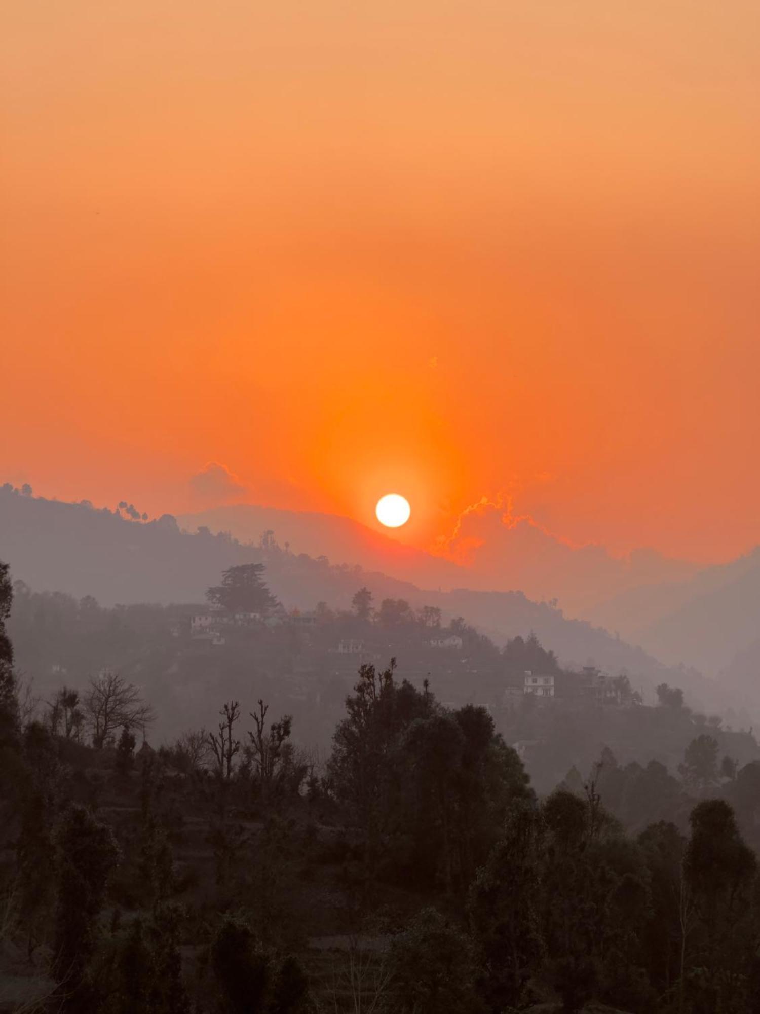 Nazaara -Thhpsociety - Mukteshwar - Witness The View From Your Bed Exterior photo